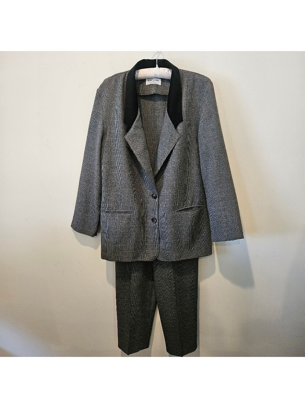 Alfred Dunner Vintage 80s Women's Plaid Pant Suit With Velvet Collar, Size 12